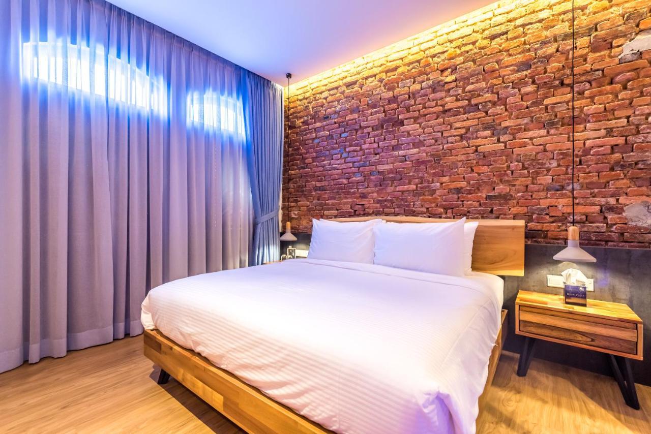 Отель Tien Terrace Macalister Джорджтаун Экстерьер фото